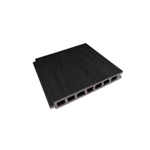 Madera de plástico negro con ajuste de 220 x 32 mm